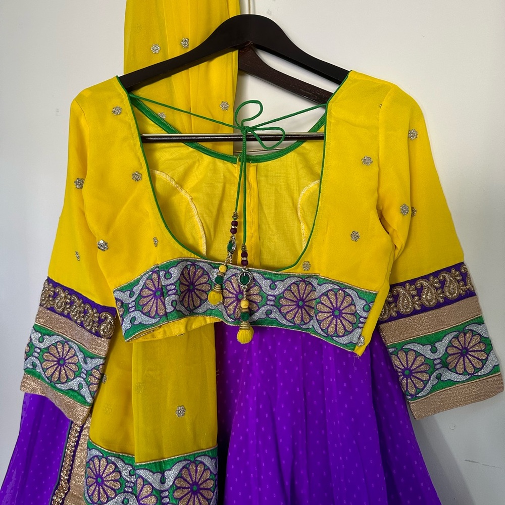 Lehenga garba outfit - Picture 3 of 5